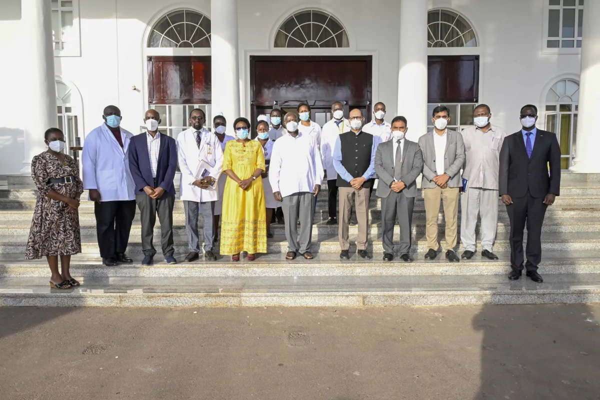 President Museveni meets Mulago Hospital surgeons after successful kidney transplant