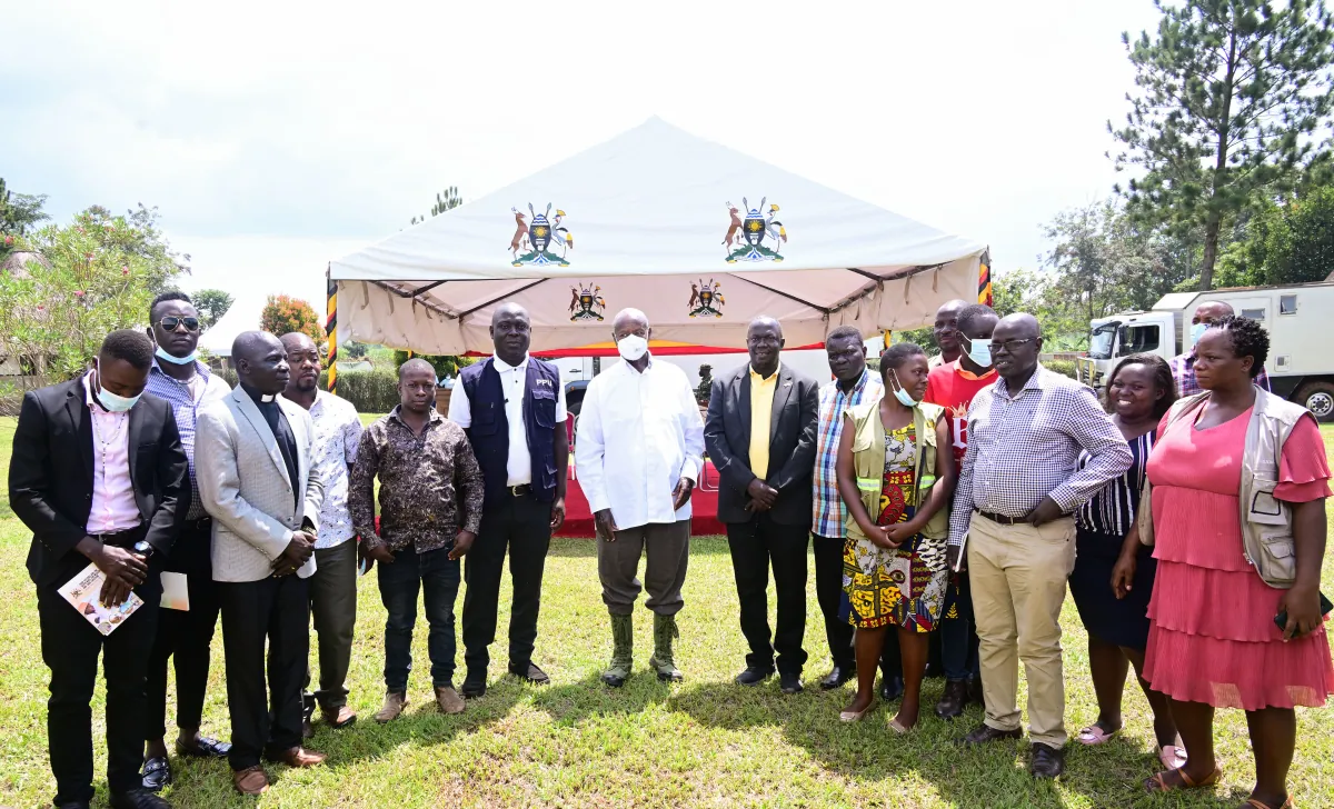 “Indigenous families should be given priority in managing lakes,” says President Museveni as he directs his aide Kirunda to handle the matter