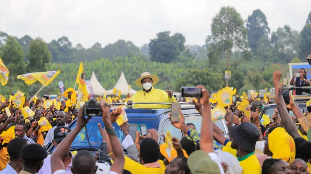Museveni pledges industrial park as he campaigns in Fort Portal City