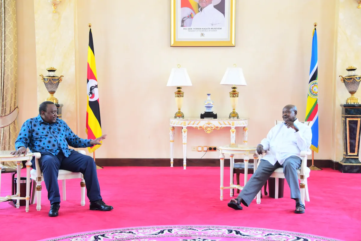 President Museveni meets H.E Uhuru Kenyatta, discuss regional peace
