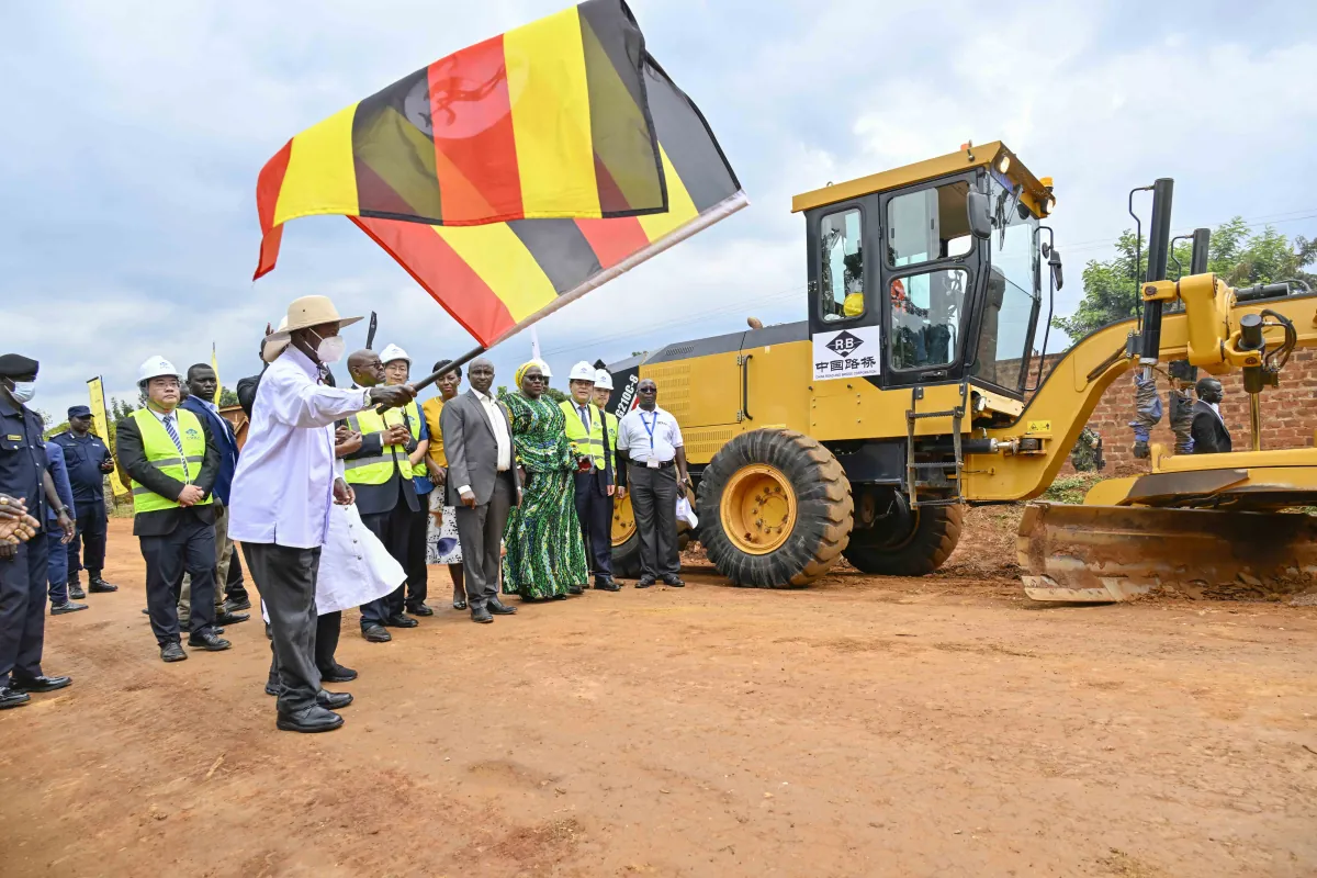 President Museveni flags off construction of key Kayunga – Galiraya road to link northern and central uganda