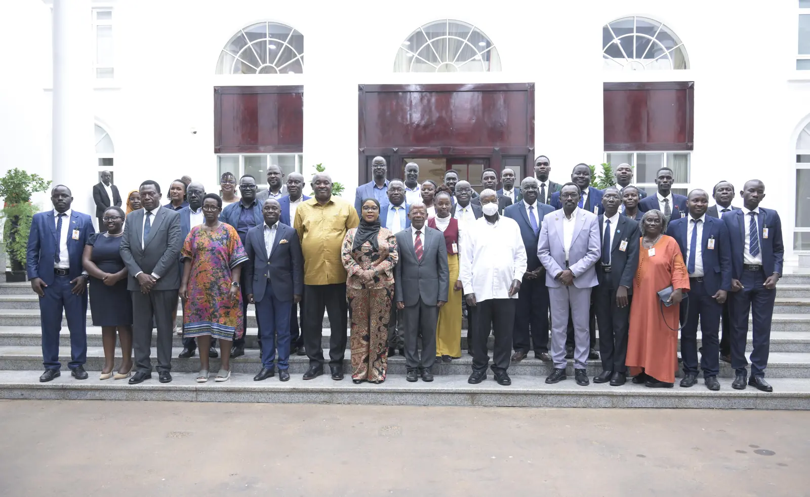 President Museveni commits Shs125 billion to empower health workers