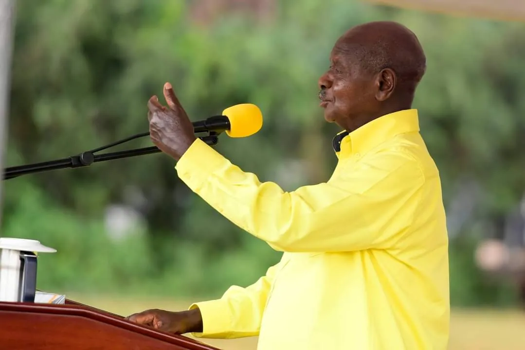 Museveni wraps up Bunyoro trail with call to fight tribal talk