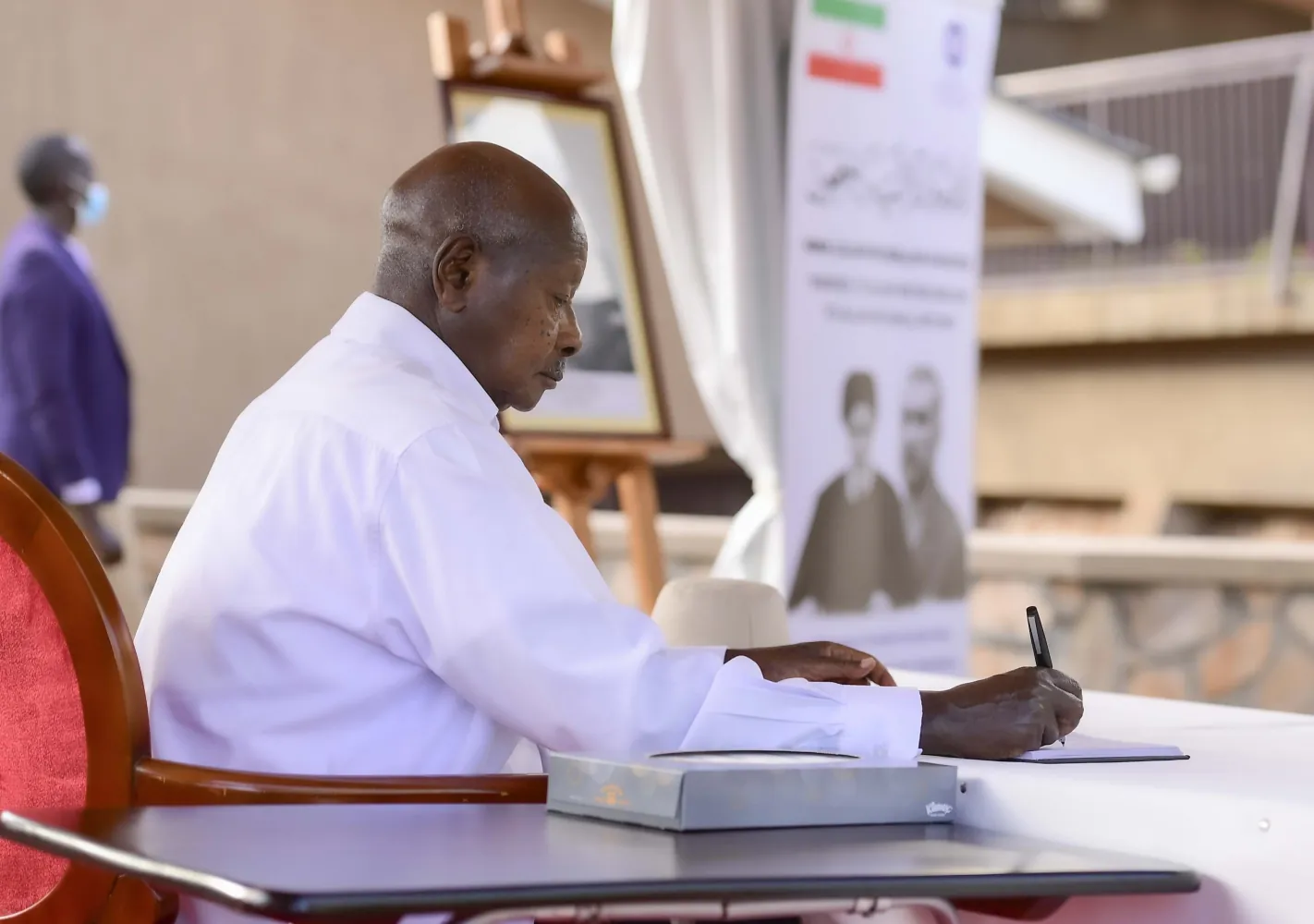 “He was a unifier and very dedicated person” -President Museveni mourns fallen Iran President