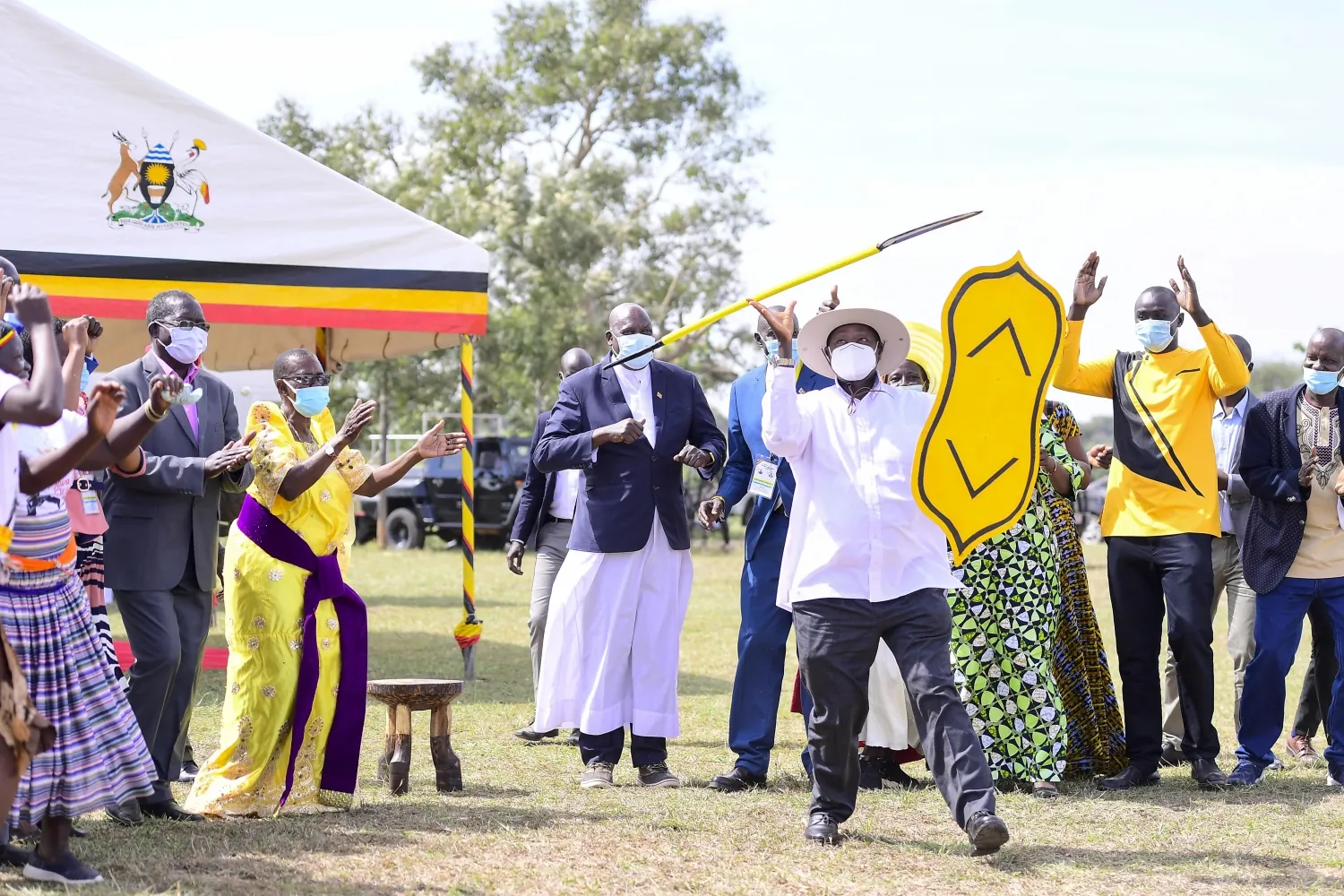 “Prioritize irrigation and fertilizer manufacturing,” President urges the political class.