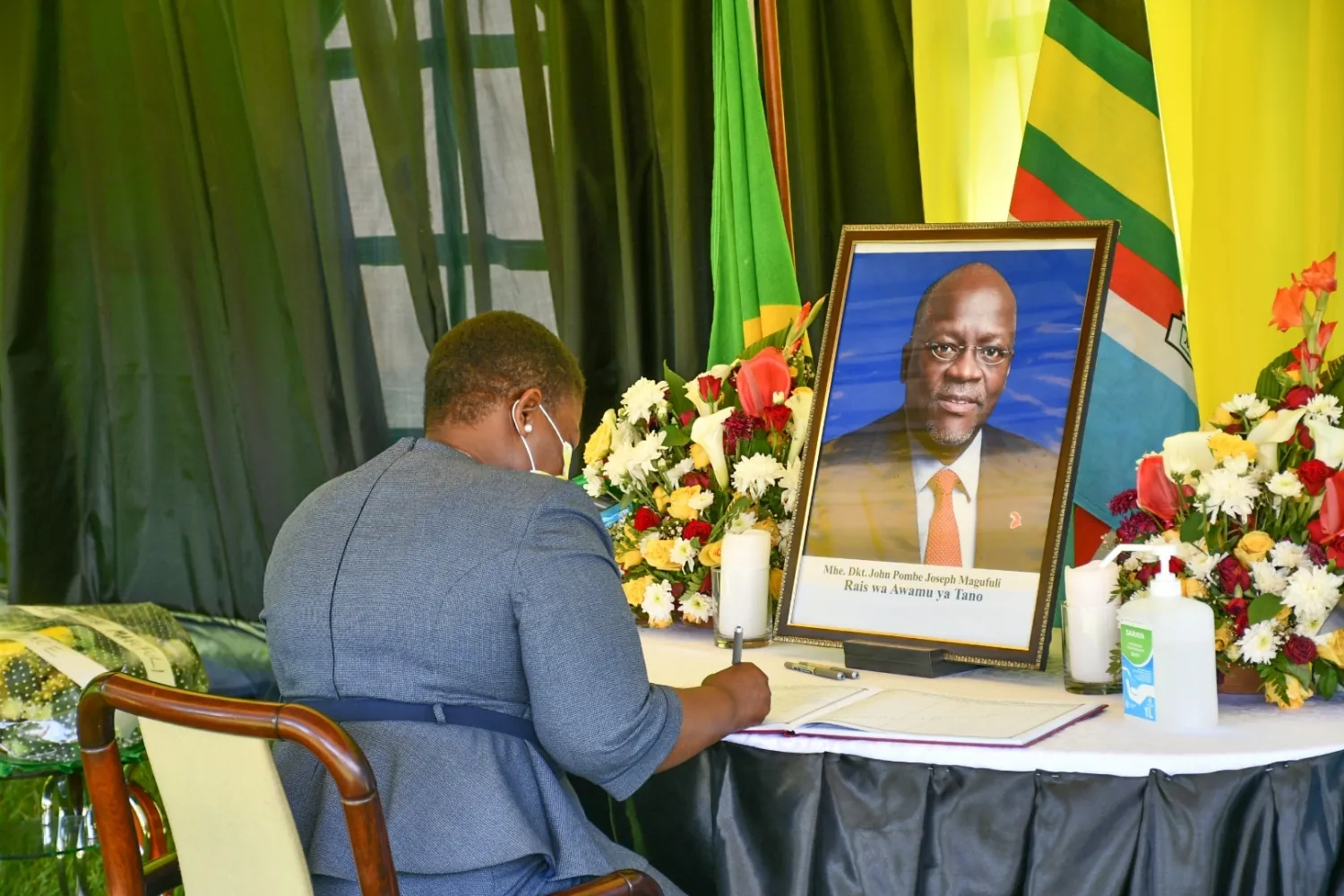Lumumba pays tribute to late Tanzanian President John Magufuli